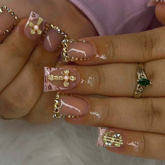 24pc Press On Nail Set from the Nail Bar 💅 - Picture 2 of 4